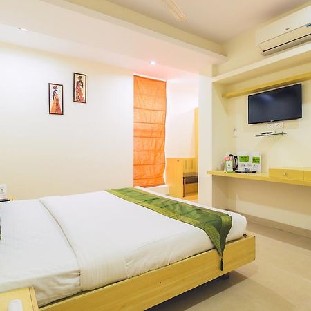 Hotel Oriva Vinflora Residency - Nr Lv Prasad Hospital, Banjara Hills Hyderabad Exterior foto