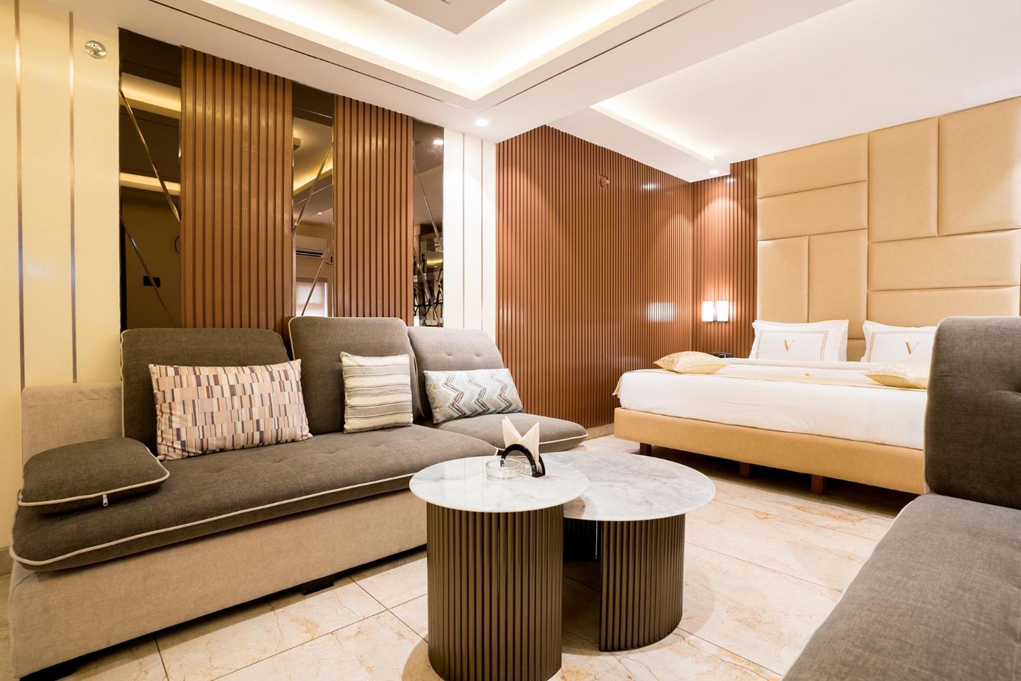 Hotel Oriva Vinflora Residency - Nr Lv Prasad Hospital, Banjara Hills Hyderabad Exterior foto